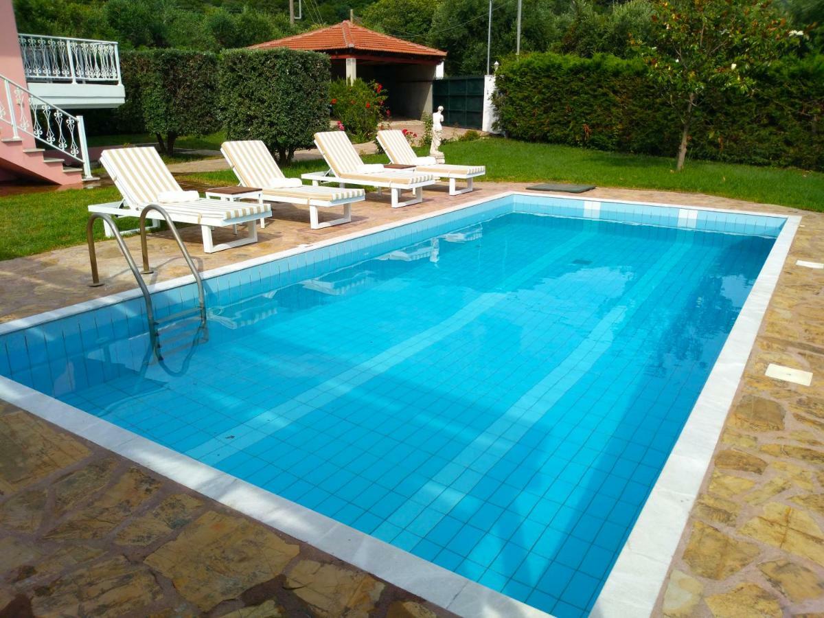 Villa Aphrodite Ríza Esterno foto
