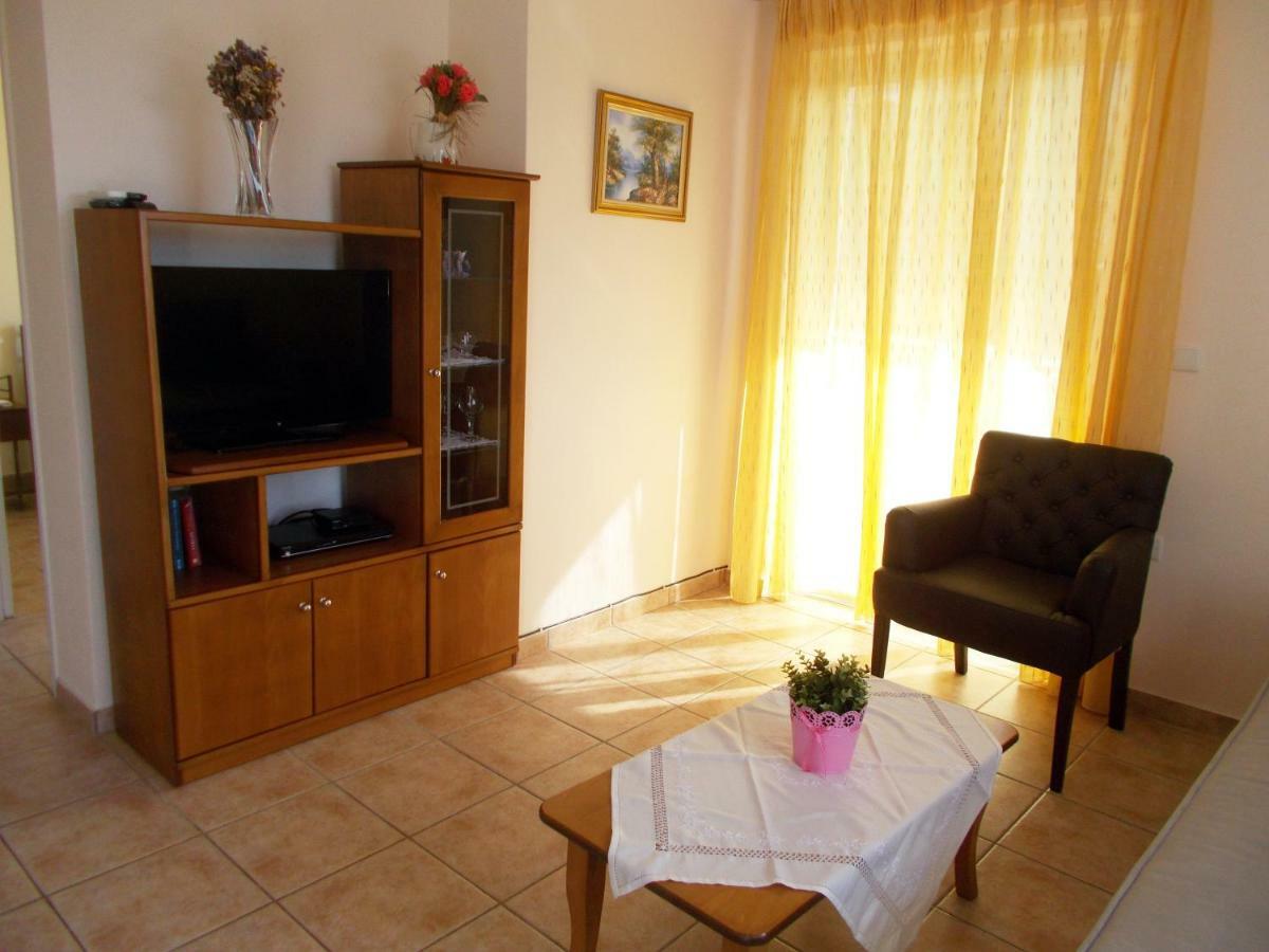 Villa Aphrodite Ríza Esterno foto