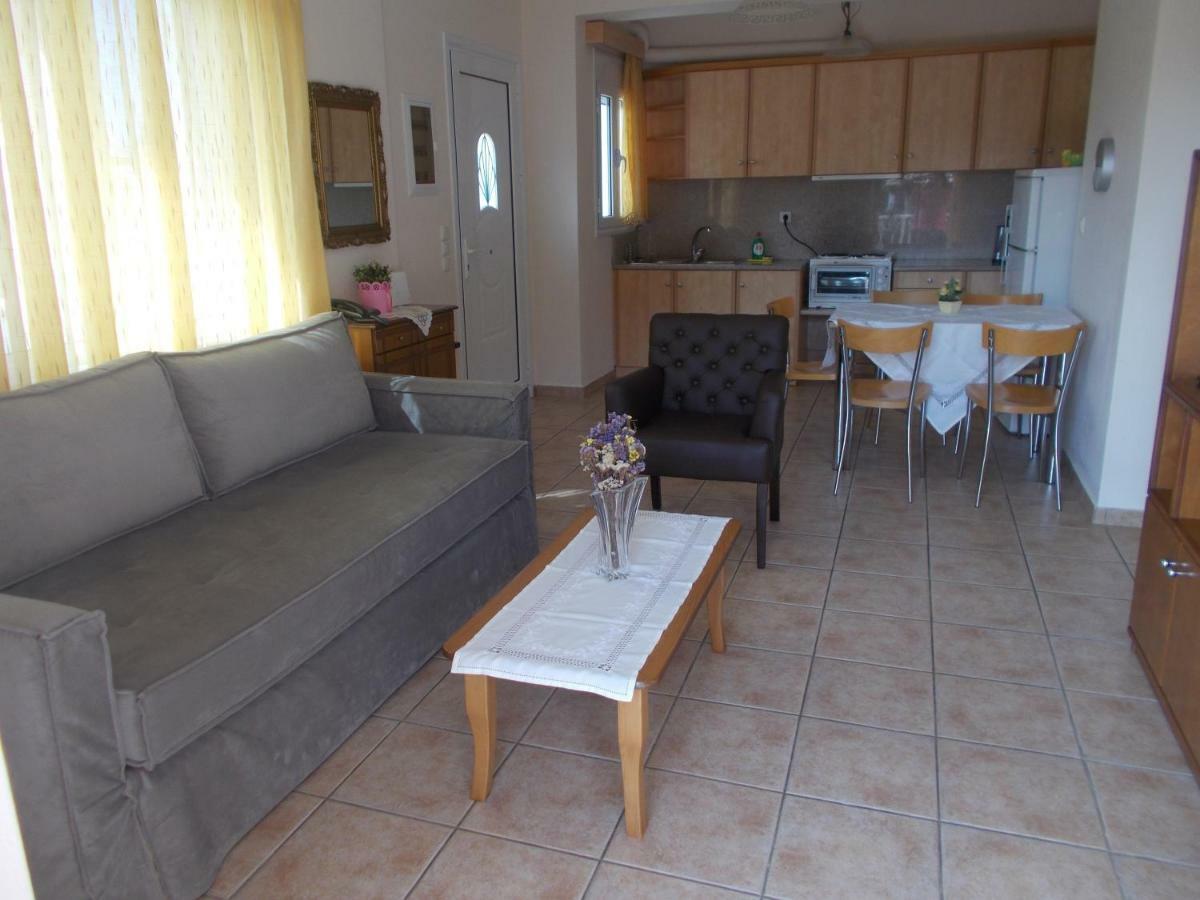 Villa Aphrodite Ríza Esterno foto