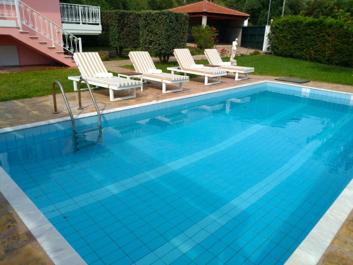 Villa Aphrodite Ríza Esterno foto