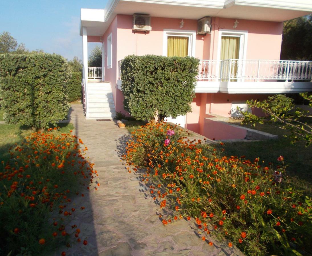 Villa Aphrodite Ríza Esterno foto